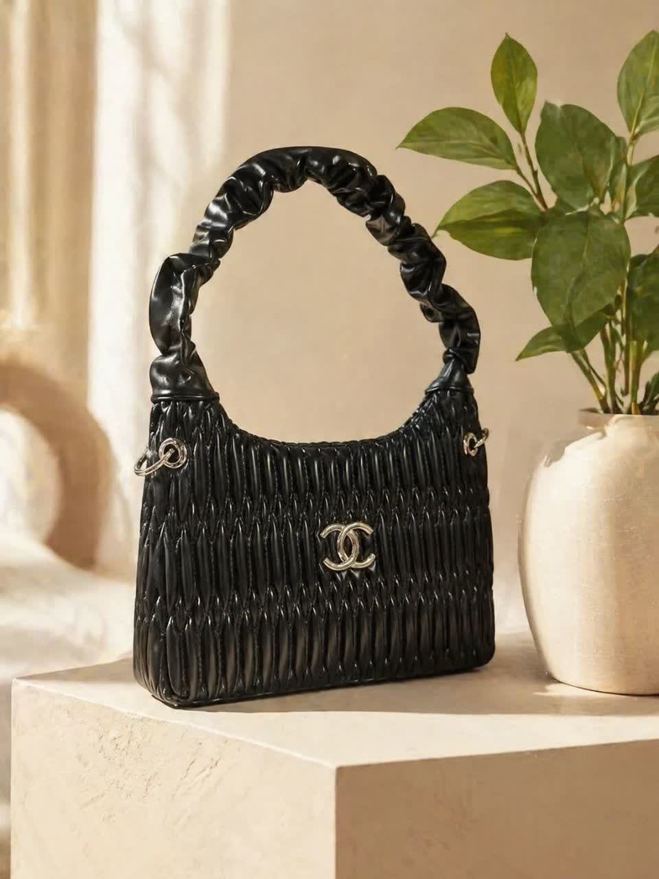 کیف دخترونه جدید زنانه پاسپورتی کد ۳۲۳